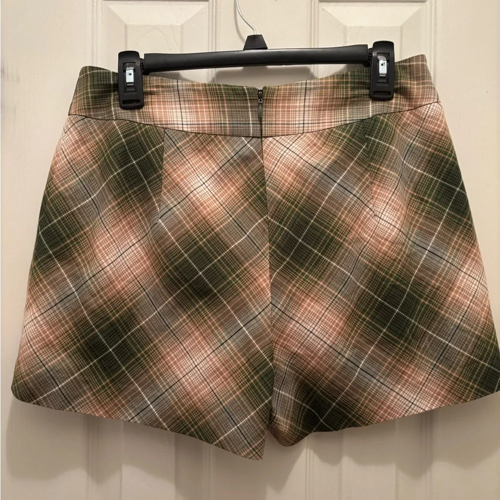L.A.M.B. Plaid Shorts - Picture 5 of 9